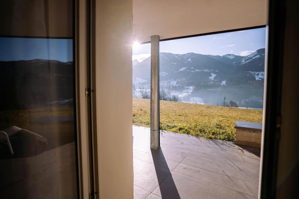 Sun & Mountains